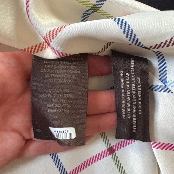 Vintage Coach Turn Lock Button Trench Coat in Black - Picture 9 of 9